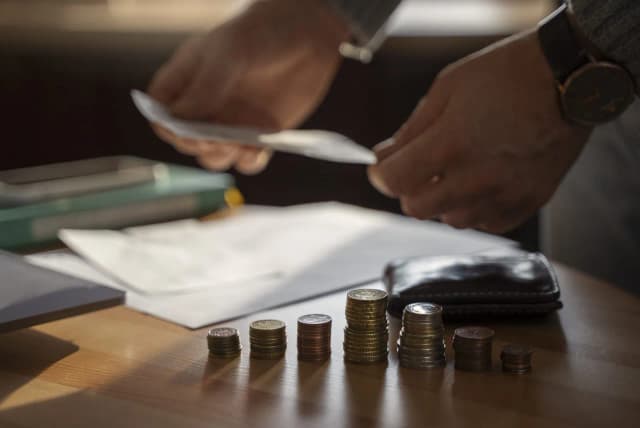 Obligacje 10-letnie czy warto inwestować? Zyskaj na inflacji i bezpieczeństwie